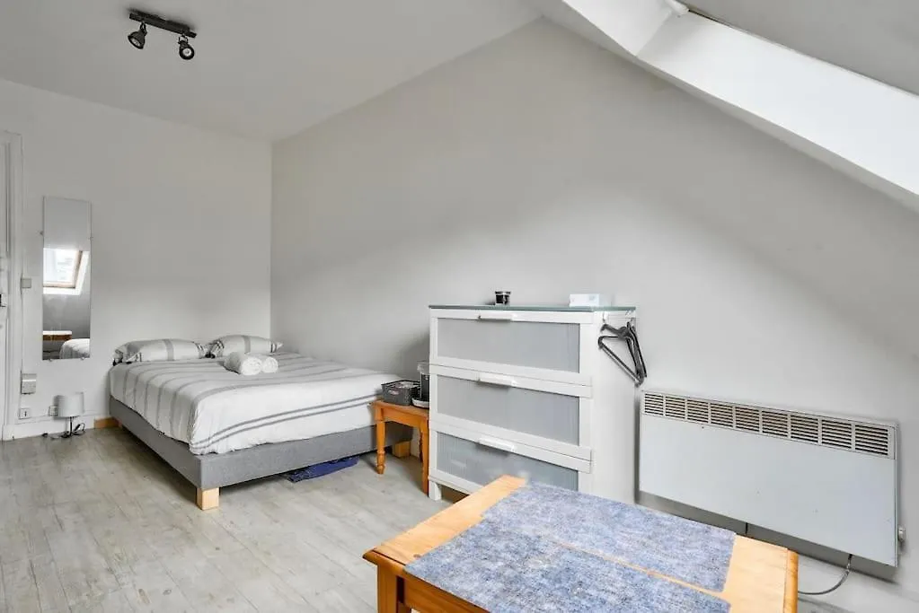 Daire Charmant Studio A Proximite Du Trocadero Paris